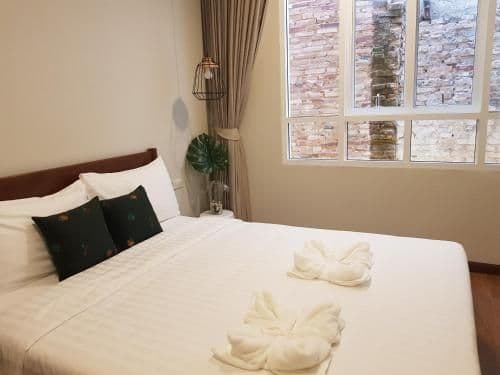 Standard Queen Room