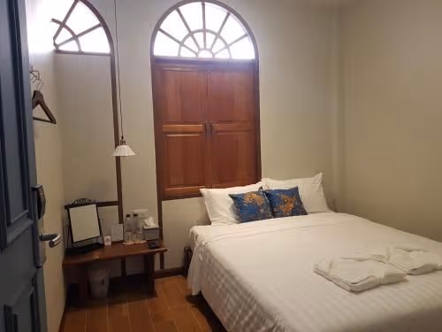 Queen Room with Shared Bathroom