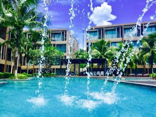 Apartment with Pool View 