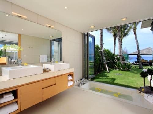 Six-Bedroom Villa - Amarelo