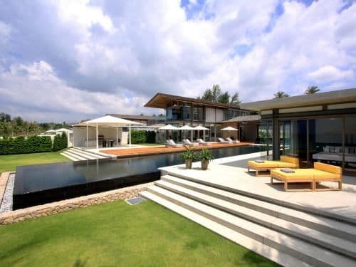 Six-Bedroom Villa - Amarelo