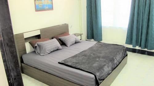 Deluxe Double Room (2 Adults + 1 Child)