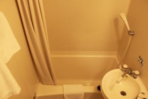 Studio Twin Room - Non-Smoking