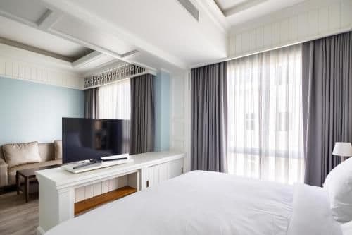 Premier King Room