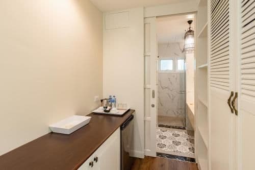 Premier King Room