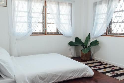 Standard Double Room with Shared Bathroom