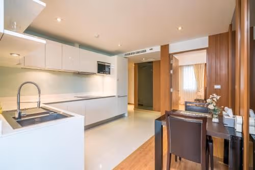 One-Bedroom Apartment