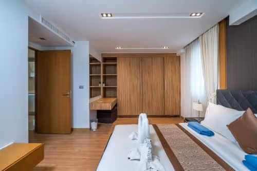 One-Bedroom Apartment