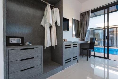 2 Bedrooms Pool Villa