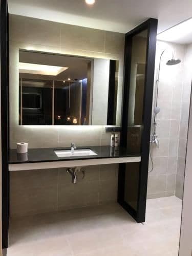 Queen Suite with Sea View