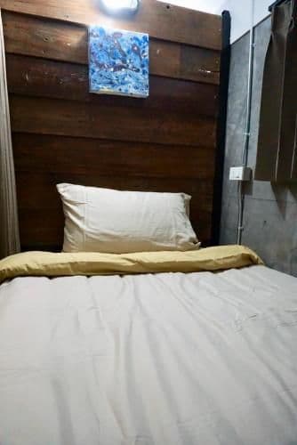 Single Bed in Mixed Dormitory Room