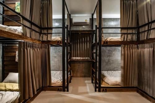 Single Bed in Mixed Dormitory Room