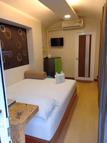 Single Room with Bathroom