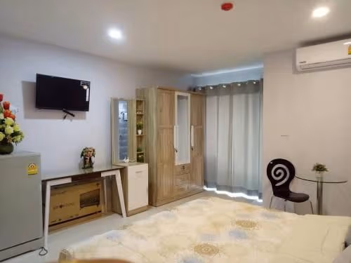 Mixed Dormitory Room