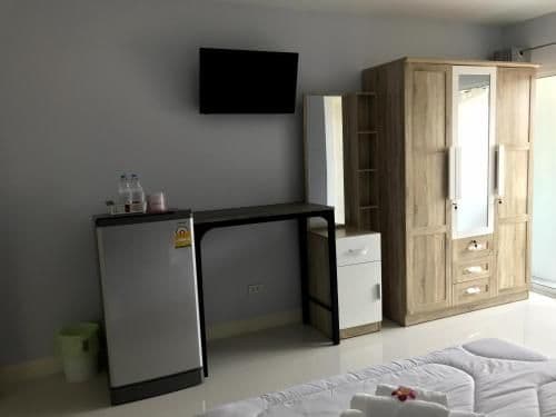 Mixed Dormitory Room