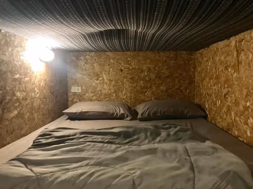 Bunk Bed in 6-Beds Female Dormitory Room