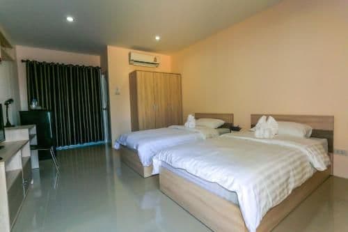 Twin Room with Private Bathroom