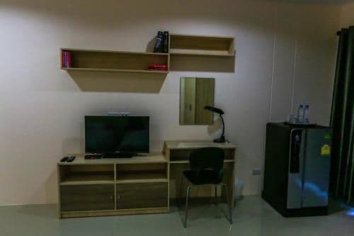 Twin Room with Private Bathroom