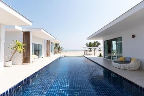 Villa with Sea View