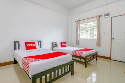 OYO 873 Smart And Smile Apartment