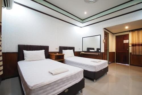 Standard Twin Room