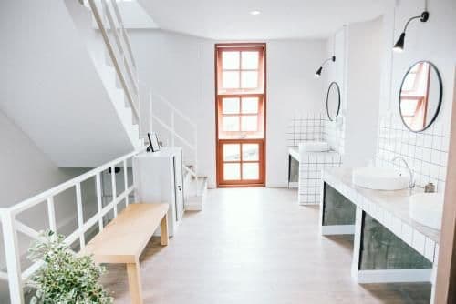 Twin Room with Shared Toilet