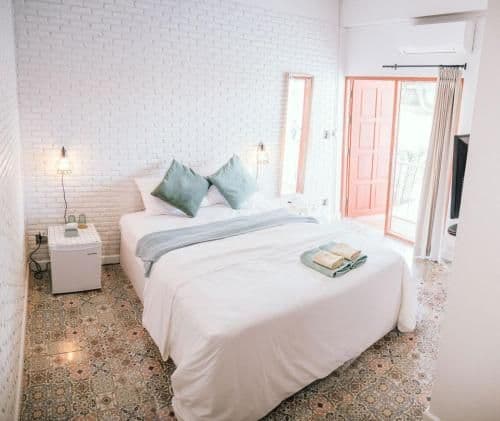 Double Room with Private Bathroom