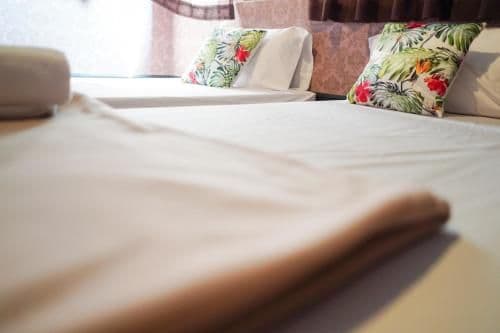Standard Twin Room with Shared Bathroom