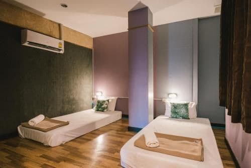 Standard Twin Room with Shared Bathroom