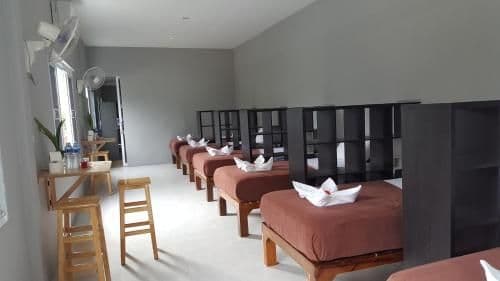 Single Bed in Mixed Dormitory Room