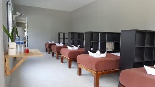 Single Bed in Mixed Dormitory Room