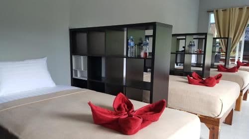 Single Bed in Mixed Dormitory Room