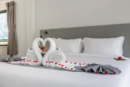 Deluxe Double Room with Bath