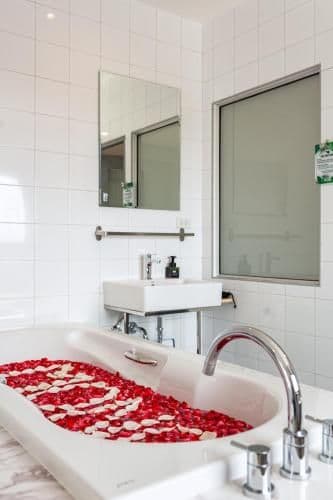Deluxe Double Room with Bath