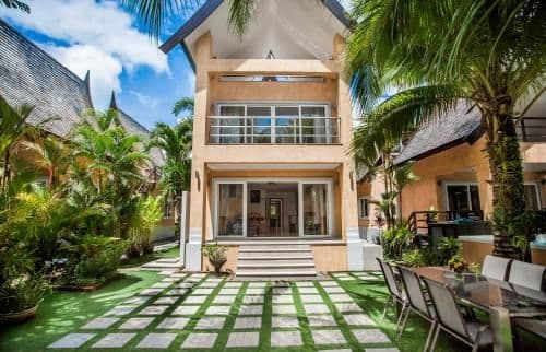 Blue Moon Villa 4 BR Near Beach Blue Moon Villa 4 BR Near Beach