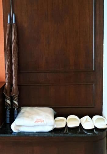 Deluxe Twin Room with Pool Access