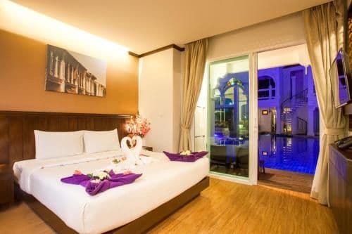 Deluxe Double Room with Pool Access