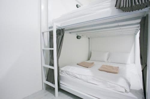 Double Bed in Mixed Dormitory Room