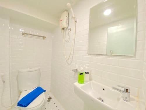 Single Room with Private Bathroom