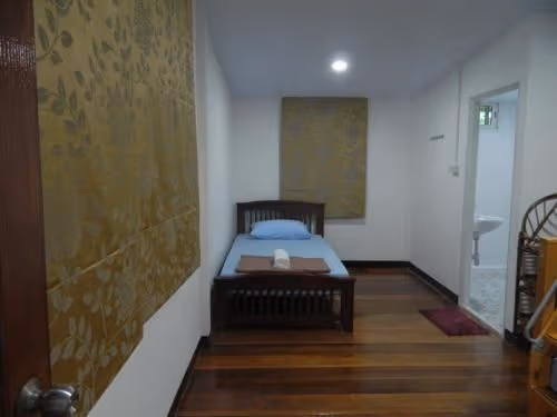 Quadruple Room with Private Bathroom