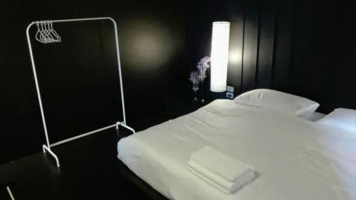 Deluxe Double Room with Private Bathroom
