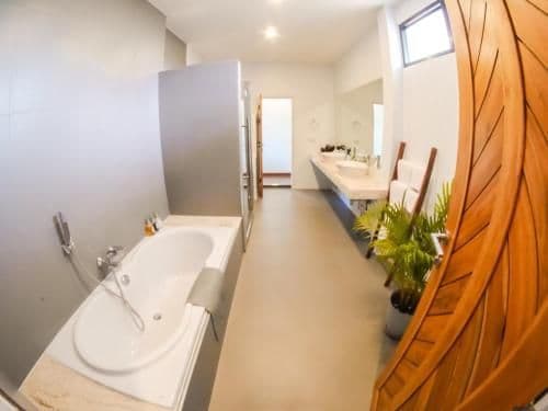 Suite with Mountain View