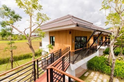 Villa with Garden View