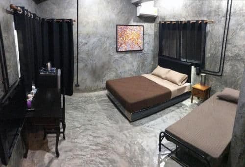 Deluxe Family Room