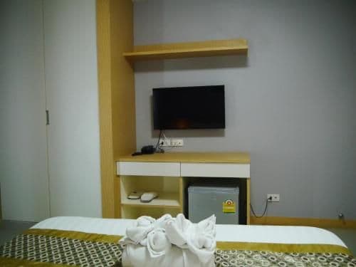 Standard Queen Room
