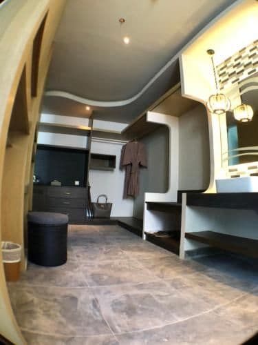 Junior Suite with Pool View