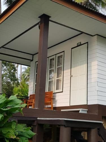 Bungalow with Sea View