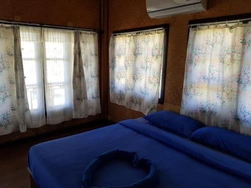 Bungalow with Sea View