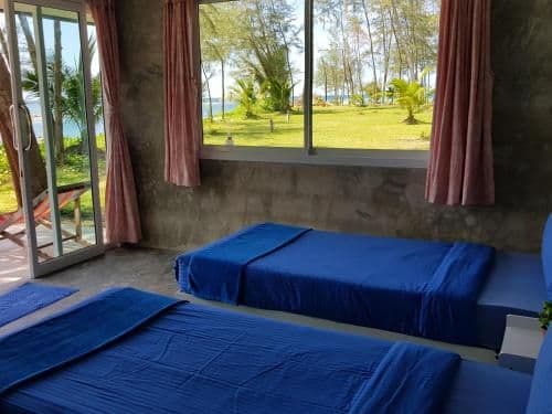Standard Twin Room with Canal View