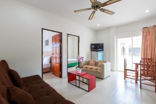 One-Bedroom Apartment